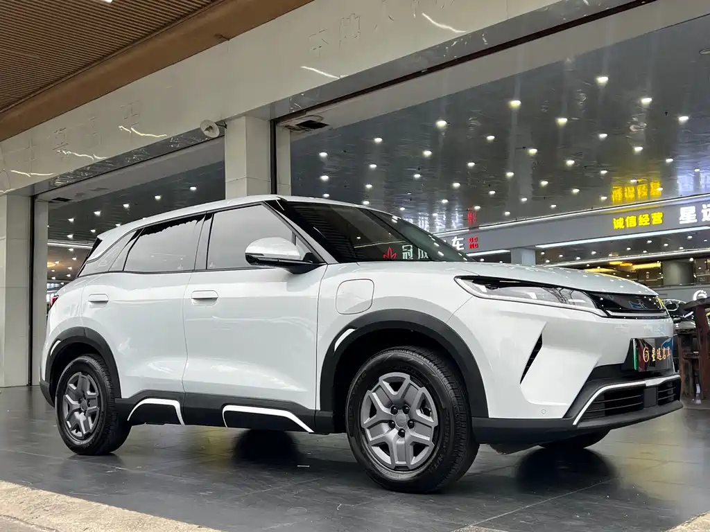 BYD Yuan UP — миниатюра 3