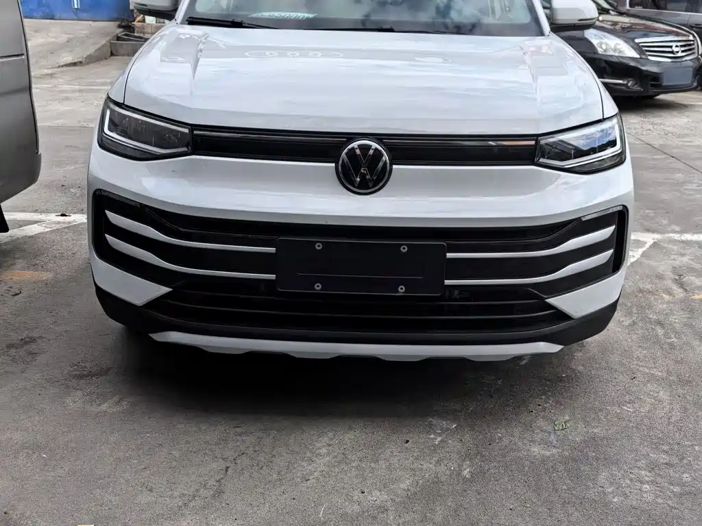 Volkswagen Tharu 2024 300TSI