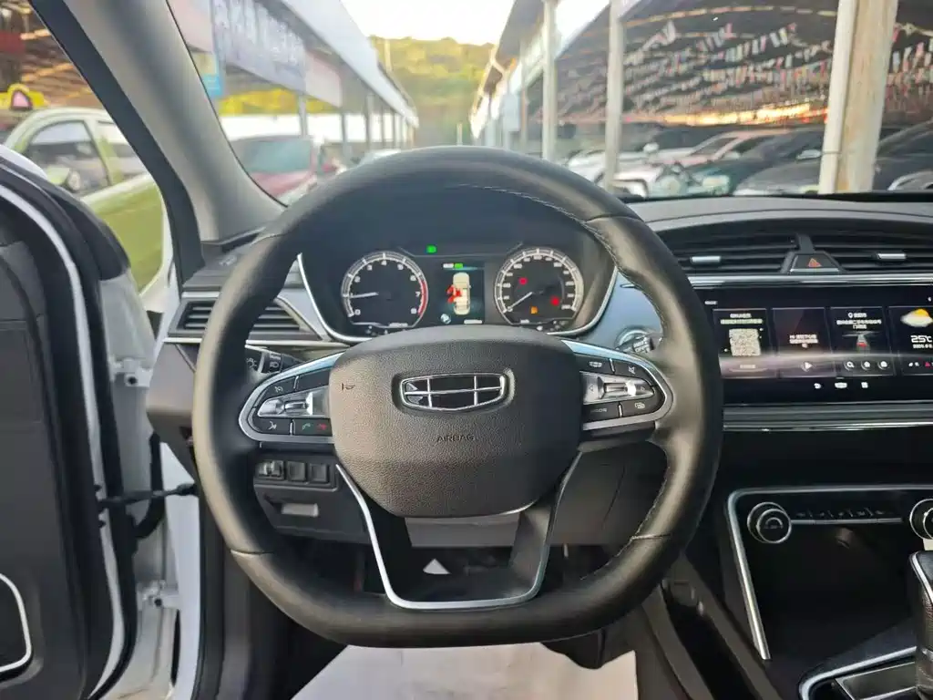 Geely Binrui — миниатюра 12