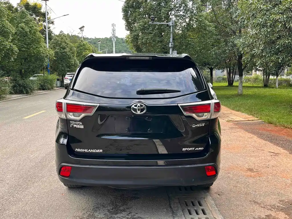 Toyota Highlander — миниатюра 7