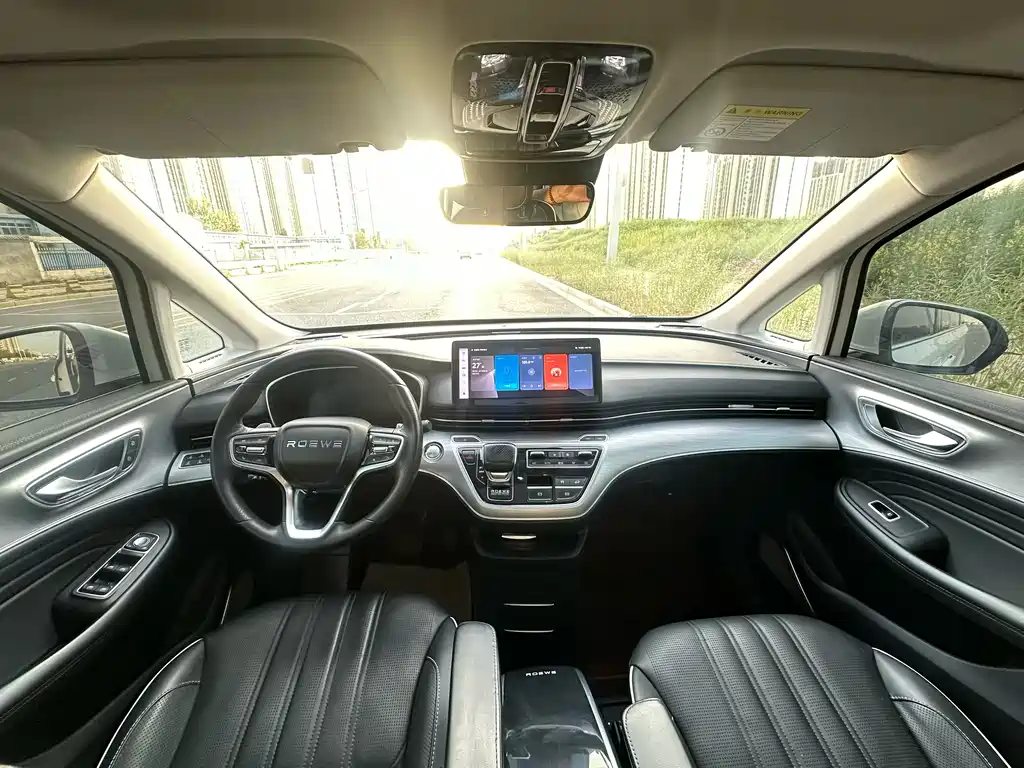 Roewe iMAX8 2022 400TGI