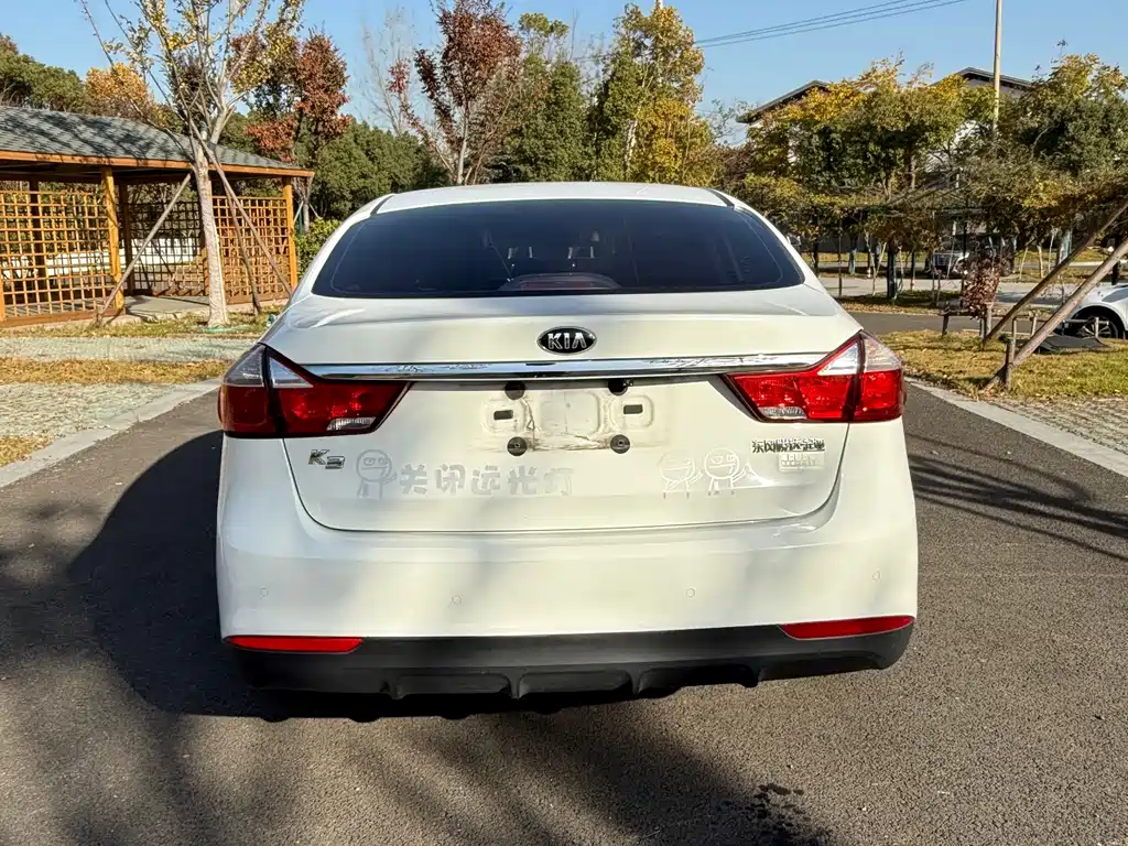 KIA K3