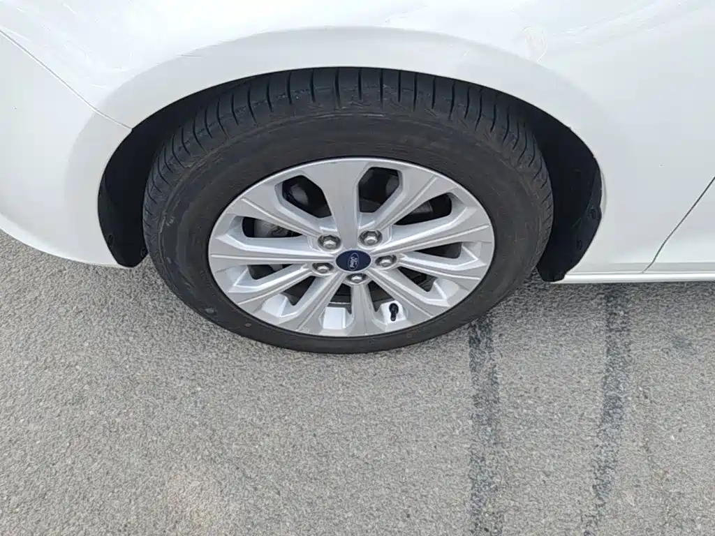Ford Escort — миниатюра 23