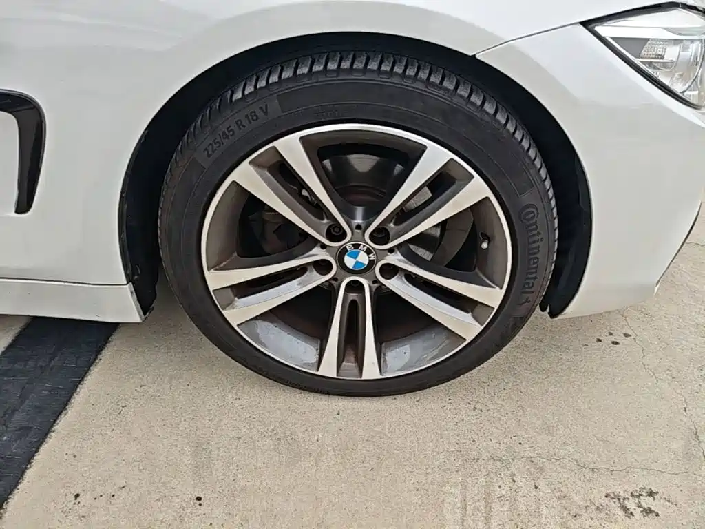 BMW 4 Series — миниатюра 12