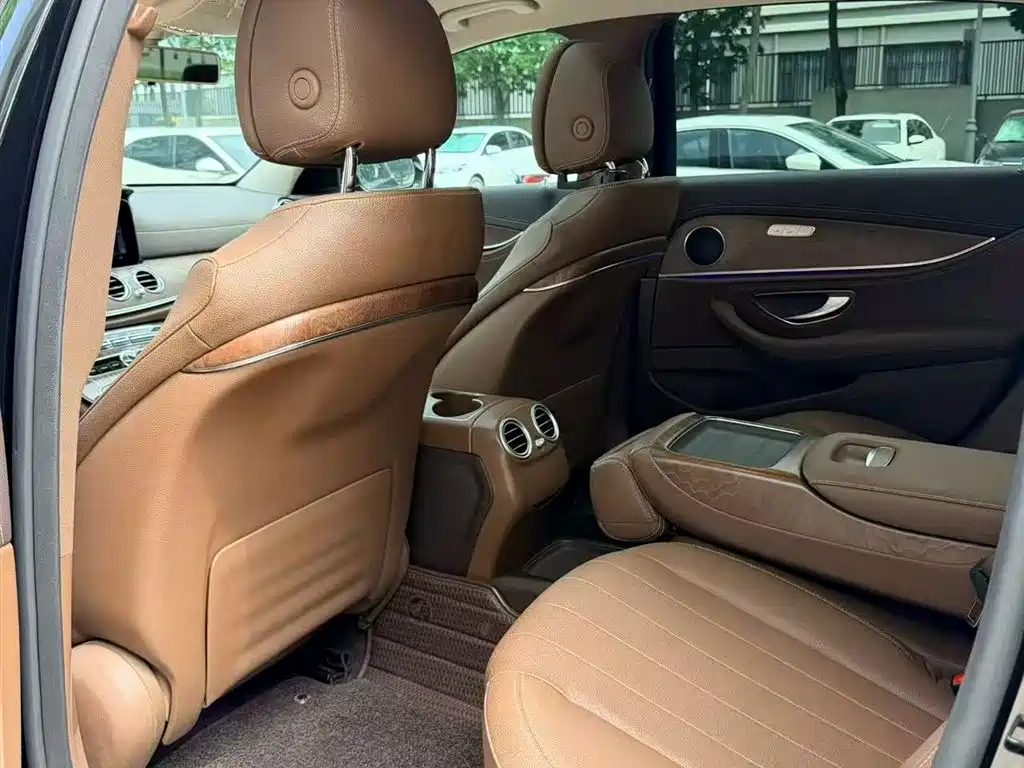 Mercedes-Benz E-Class E 2019 E 260 L 4MATIC