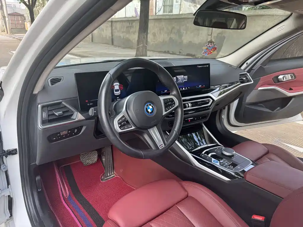 BMW i3 2024 eDrive 35 L