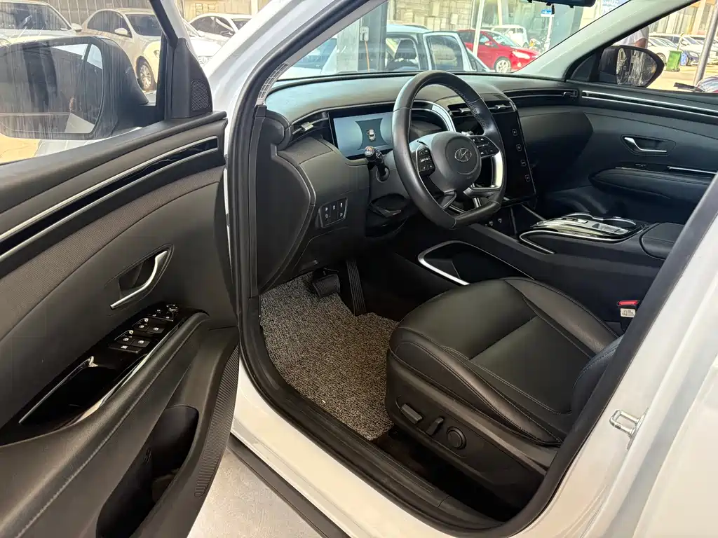 Hyundai Tucson 2021 L 1.5T DCT LUX Luxury