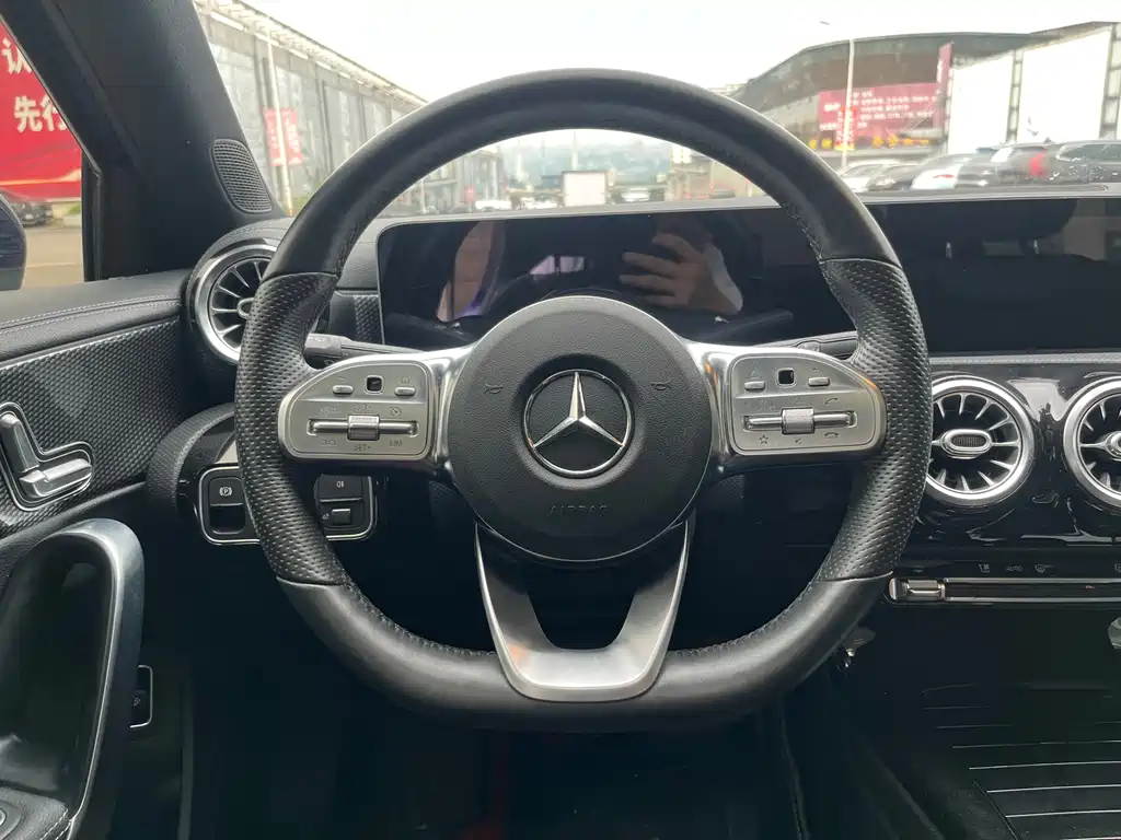 Mercedes-Benz A-Class — миниатюра 7