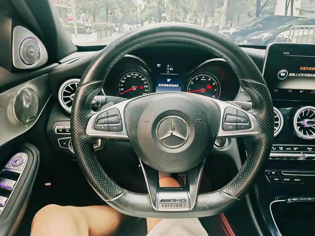 Mercedes-Benz C-Class — миниатюра 11