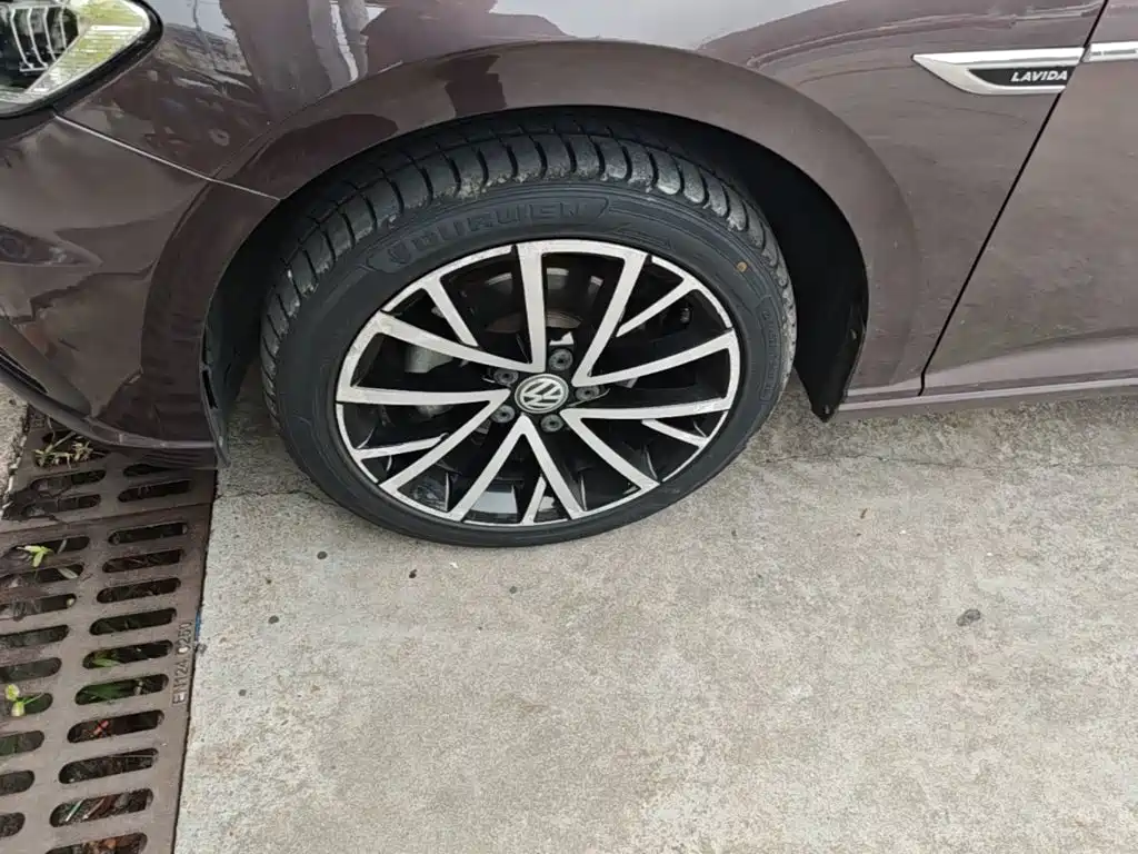 Volkswagen Lavida — миниатюра 23