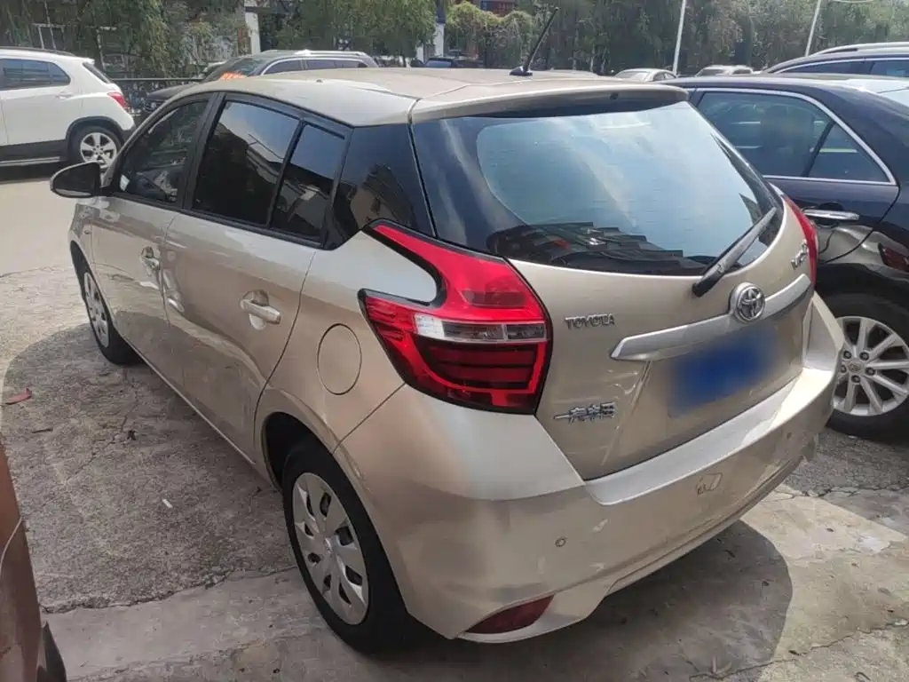 Toyota Vios FS — миниатюра 5