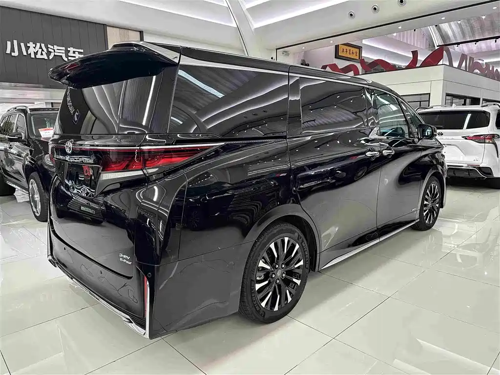 Toyota Vellfire 2024 2.5L Executive