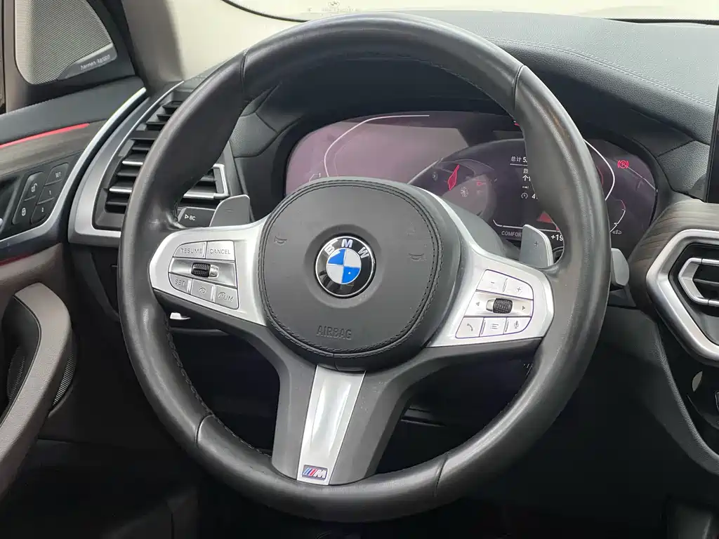 BMW X3 — миниатюра 9