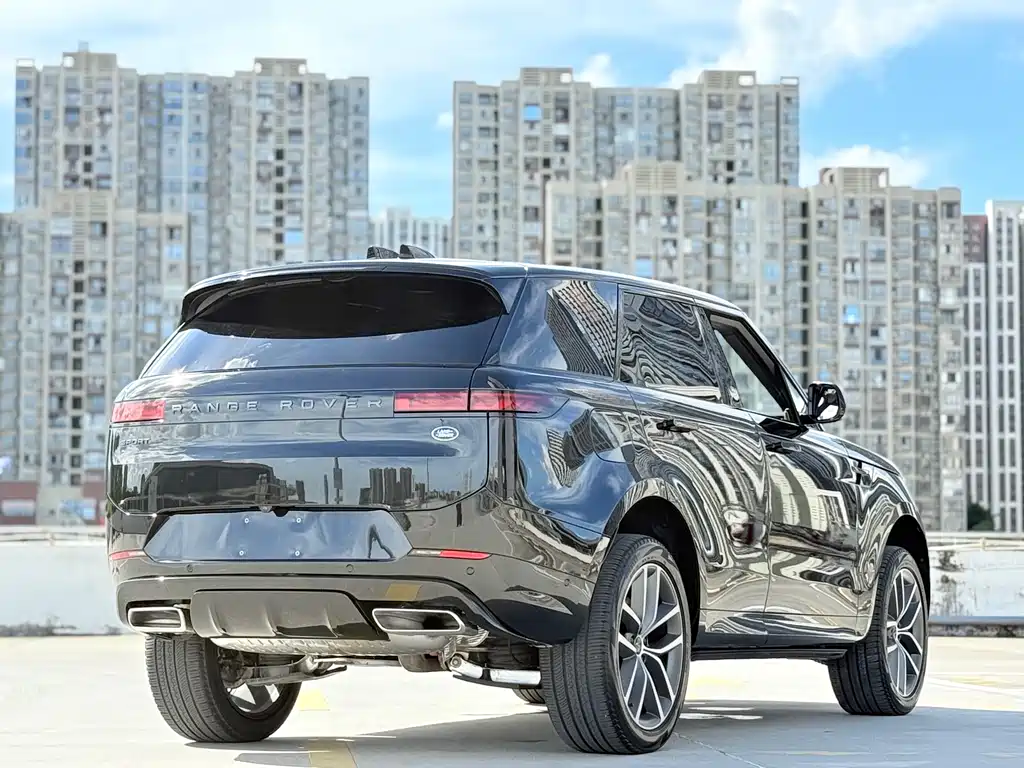 Land Rover Range Rover Sport 2025 400PS Dynamic SE