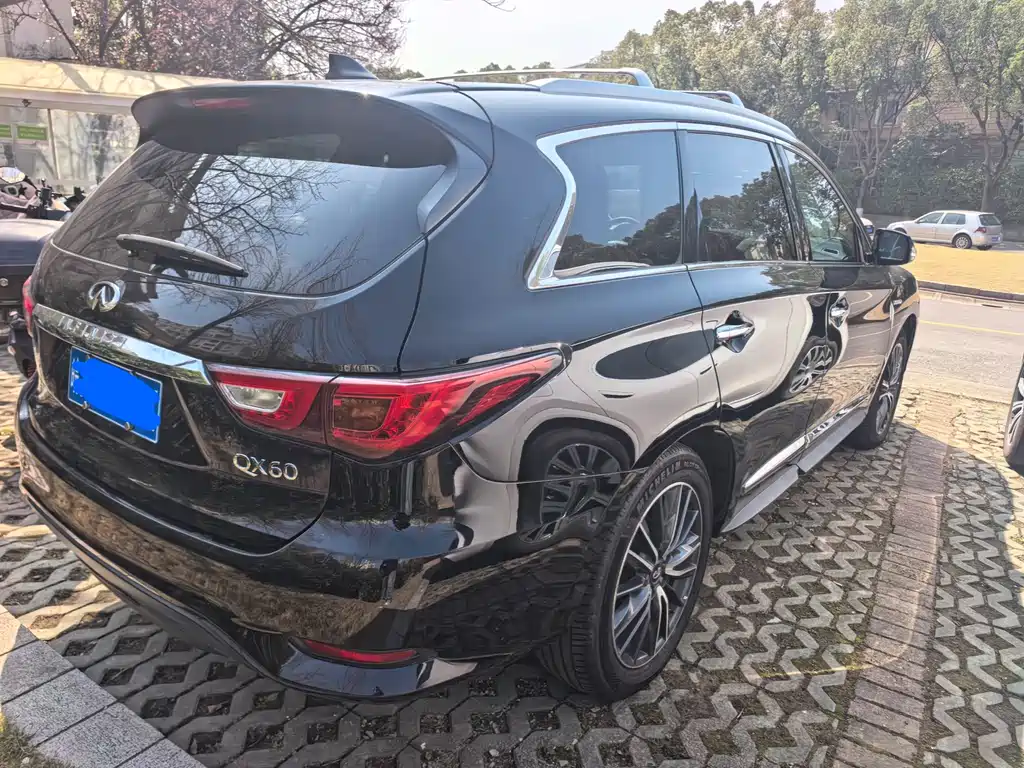 INFINITI QX60