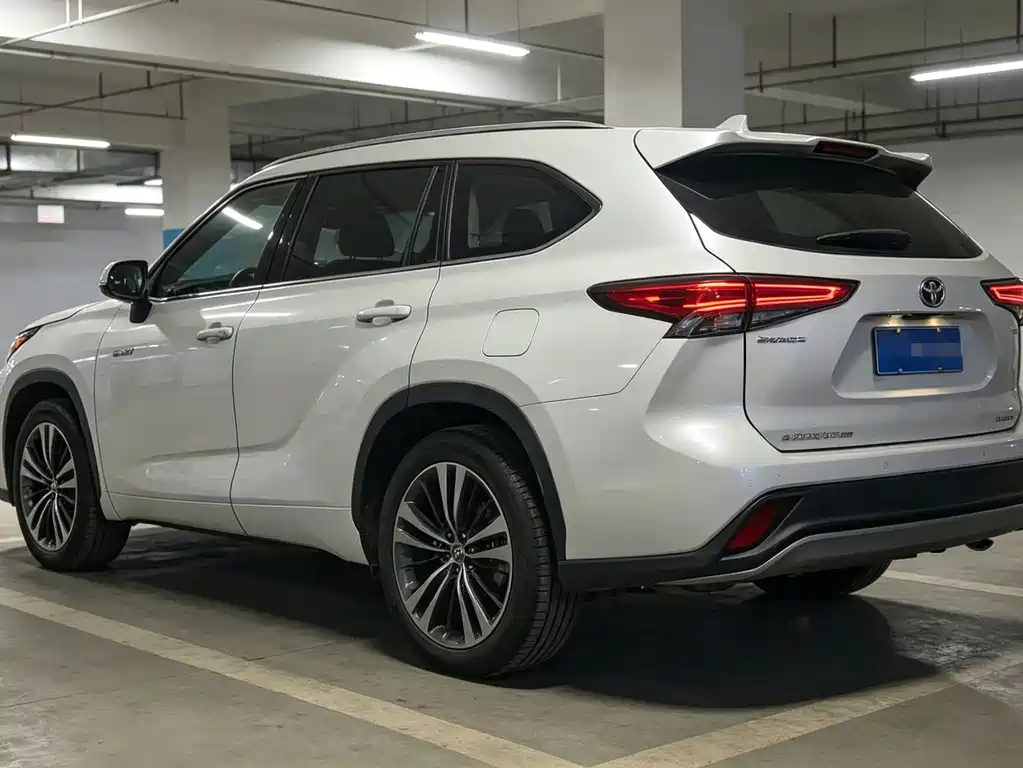 Toyota Highlander — миниатюра 6