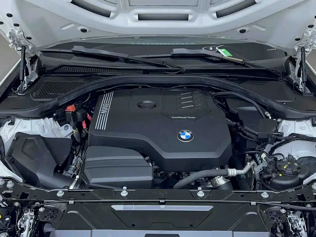 BMW 3 Series — миниатюра 17