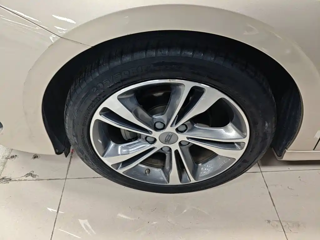 Geely Binrui — миниатюра 23