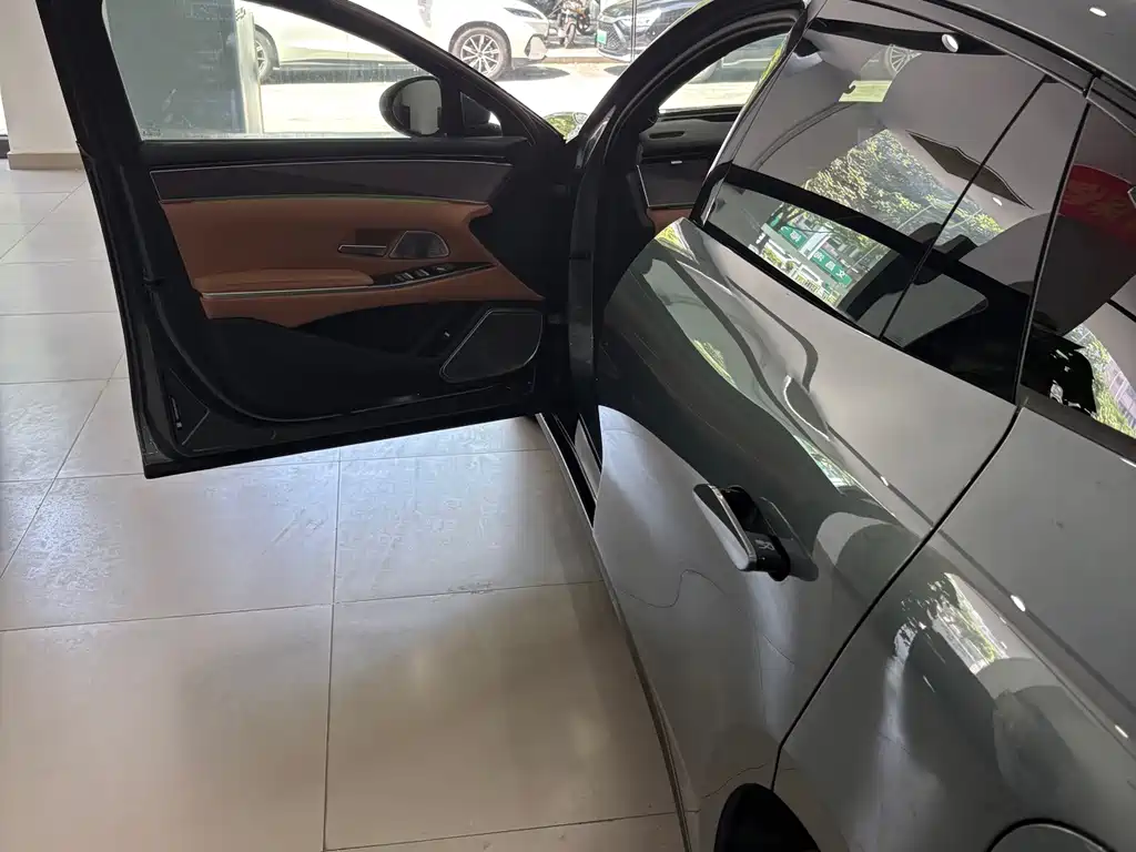 BYD Han L — миниатюра 8