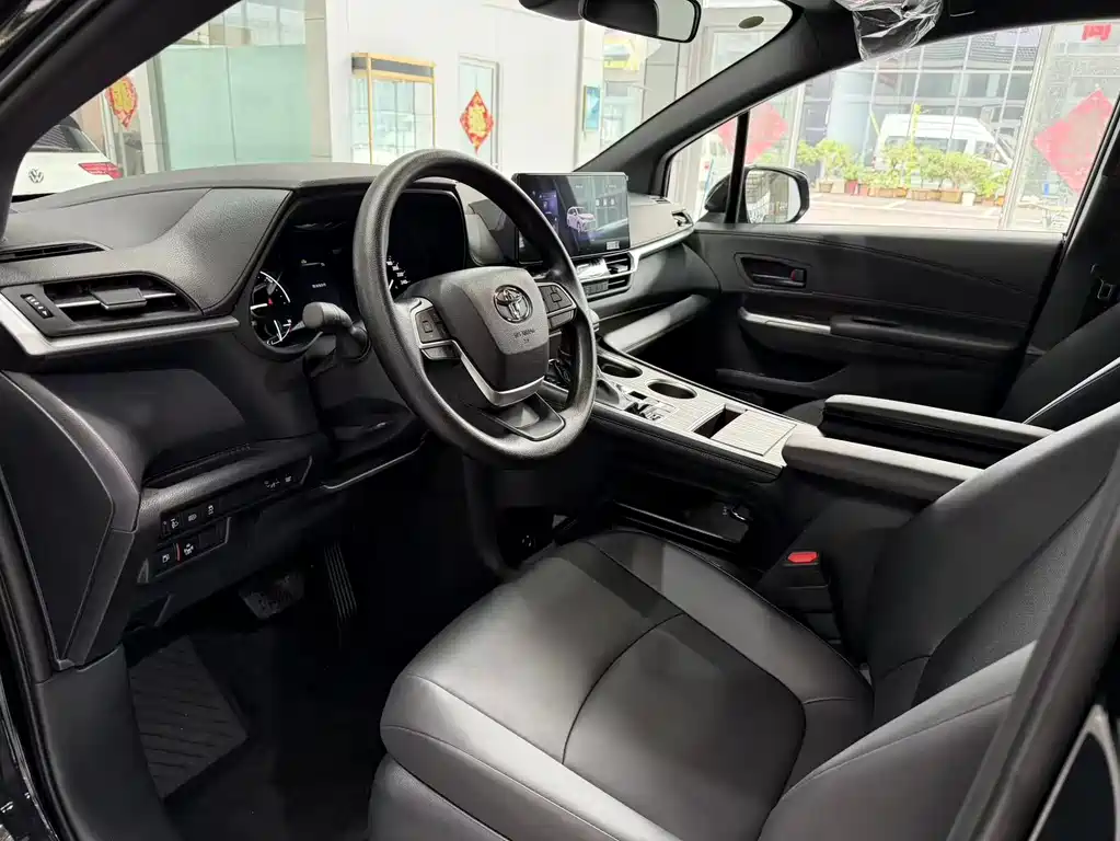 Toyota Granvia 2026 2.5L Comfort