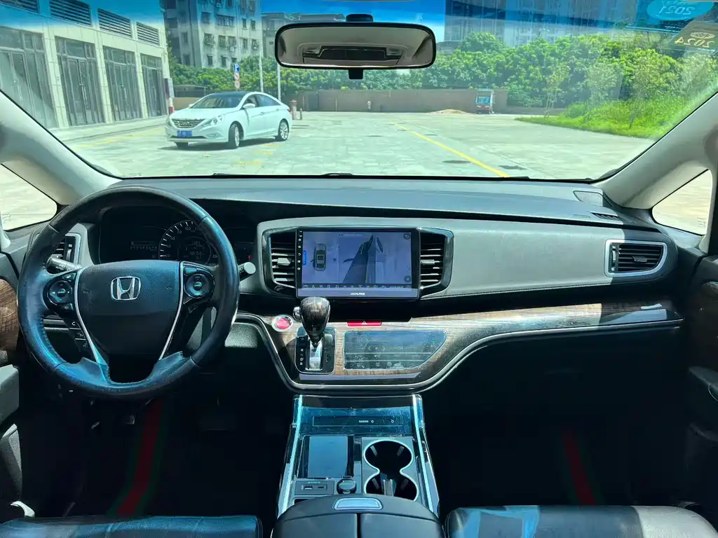 Honda Odyssey — миниатюра 5