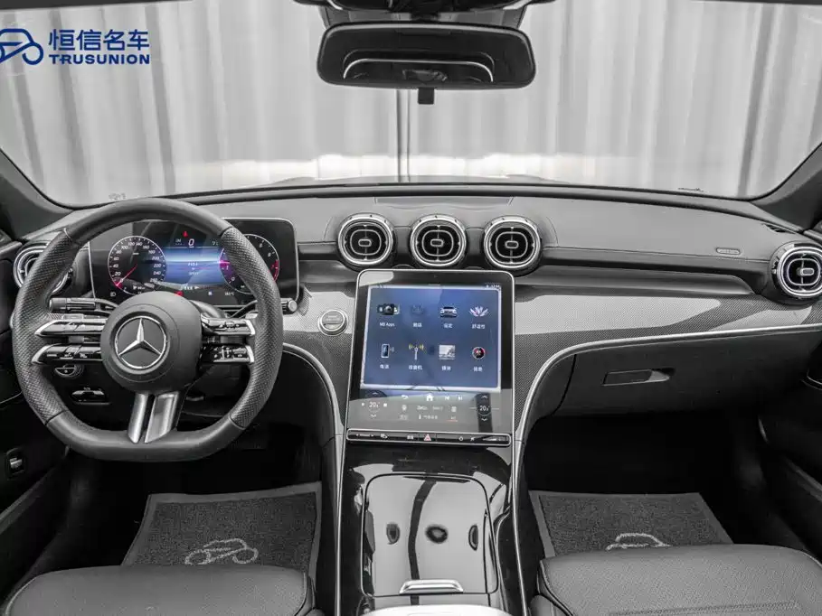 Mercedes-Benz C-Class — миниатюра 13