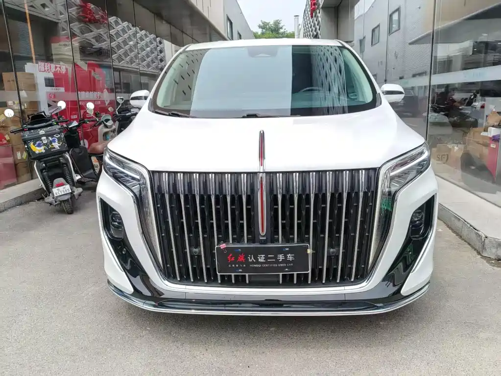Hongqi HQ9 2023 2.0T