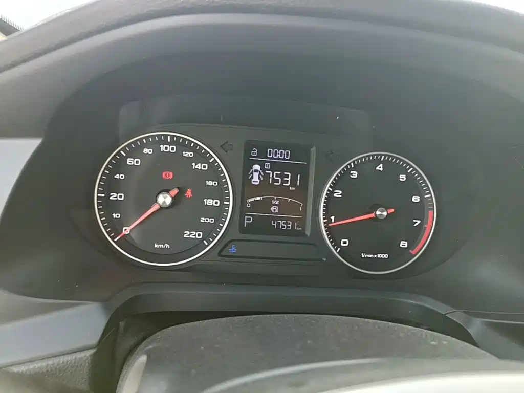 Roewe 360 — миниатюра 12