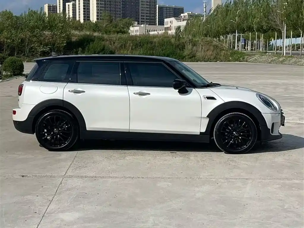 Mini Clubman 2023 1.5T COOPER