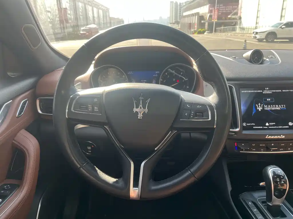 Maserati Levante — миниатюра 10