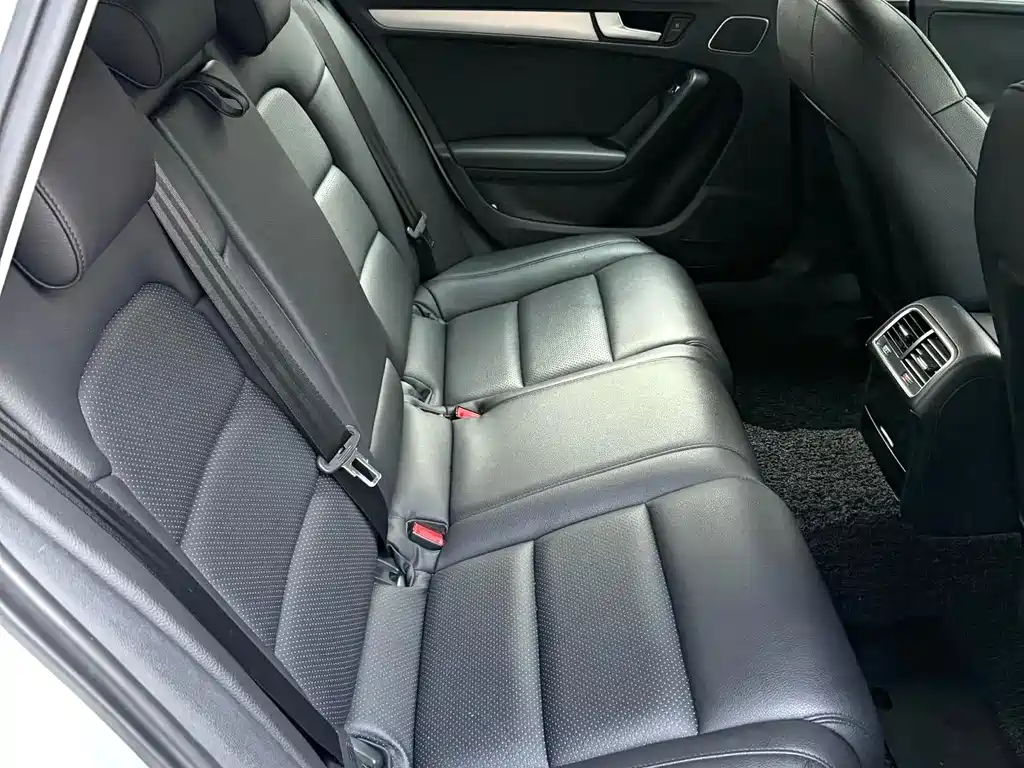 Audi A4L 2016 35 TFSI AT