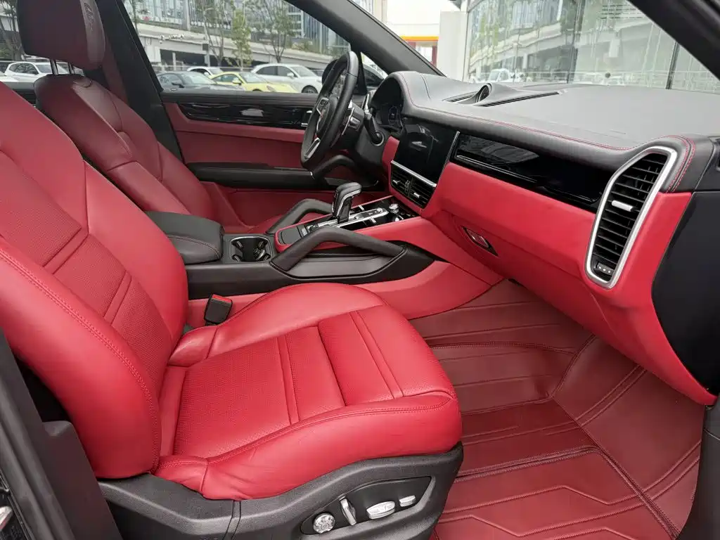 Porsche Cayenne — миниатюра 16