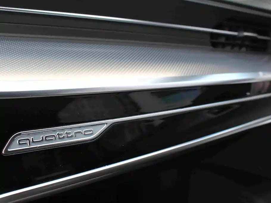 Audi A6L 2022 55 TFSI e quattro