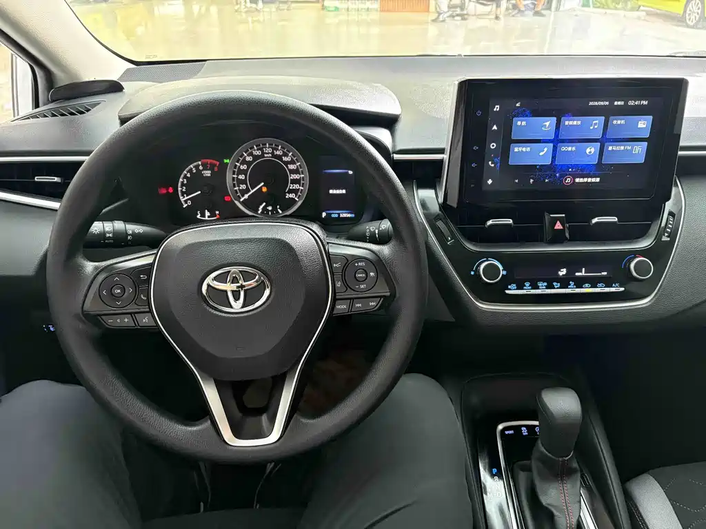 Toyota Corolla — миниатюра 7