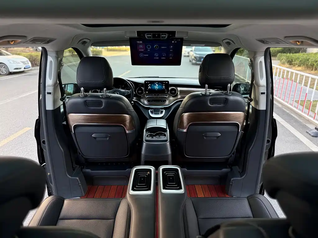 MERCEDES-BENZ V CLASS