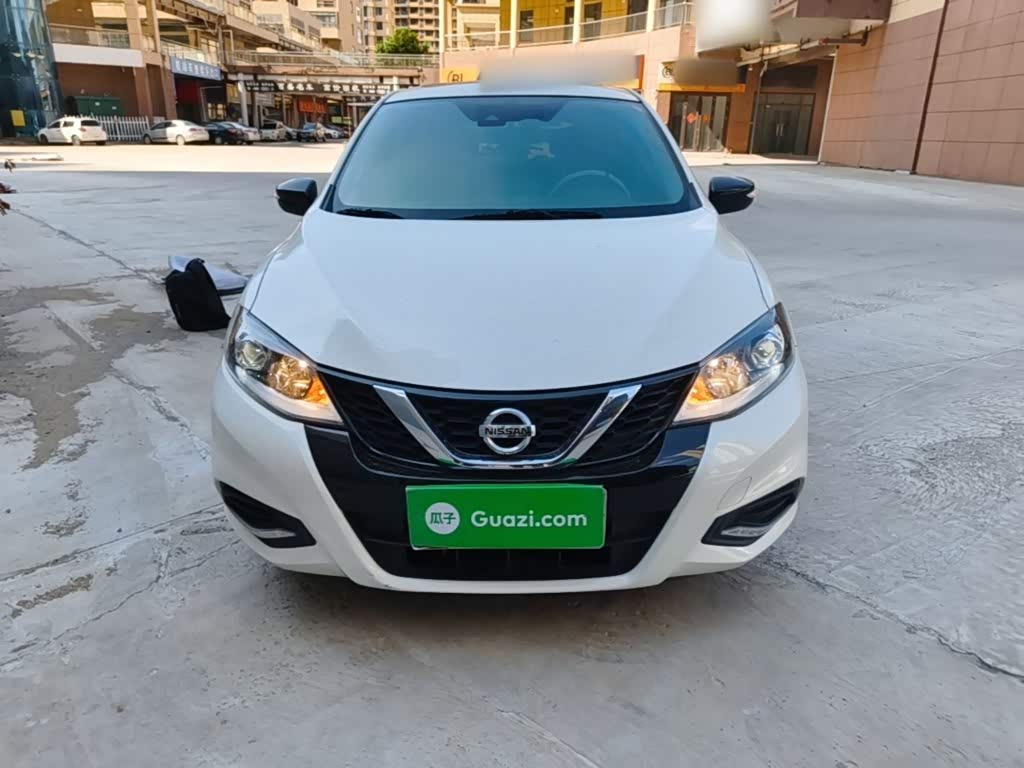 Nissan Tiida 1.6 л 2021 г. Белый, пробег 36800 км