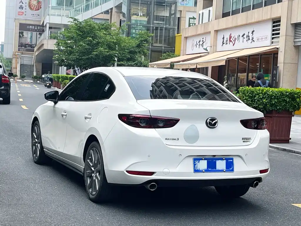 Mazda 3 Axela — миниатюра 4