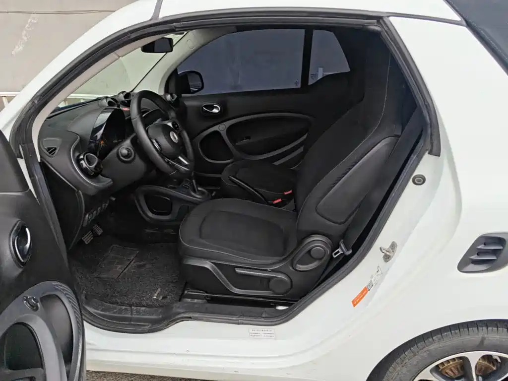smart Smart Fortwo — миниатюра 17