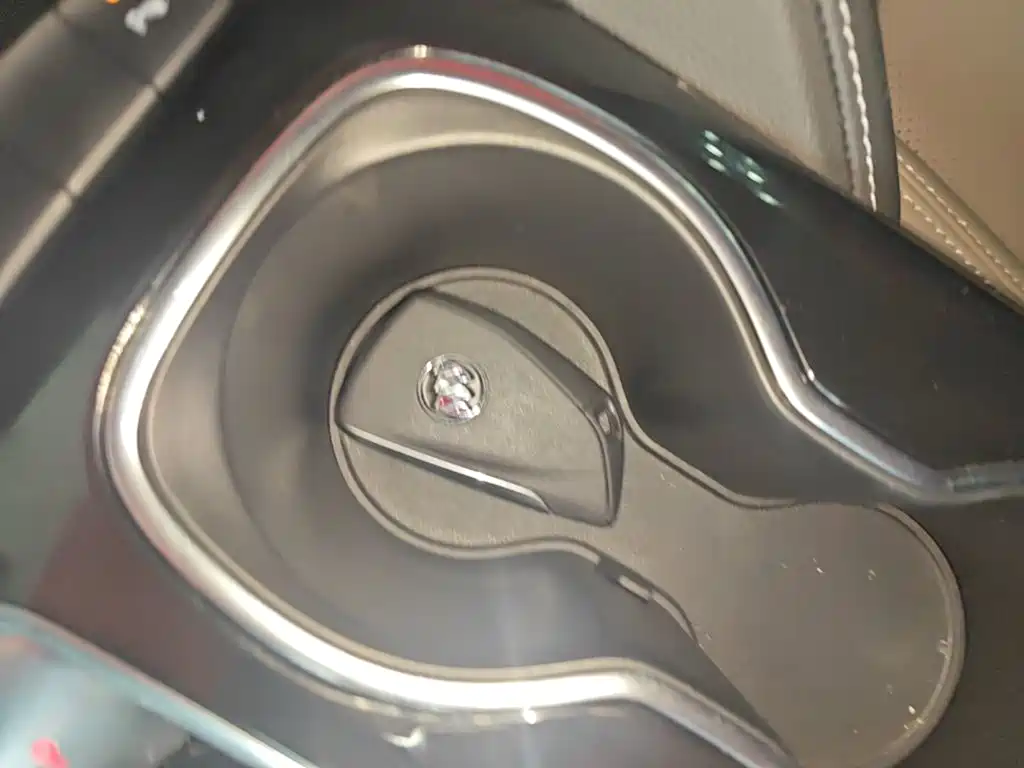 Buick Envision Plus — миниатюра 9