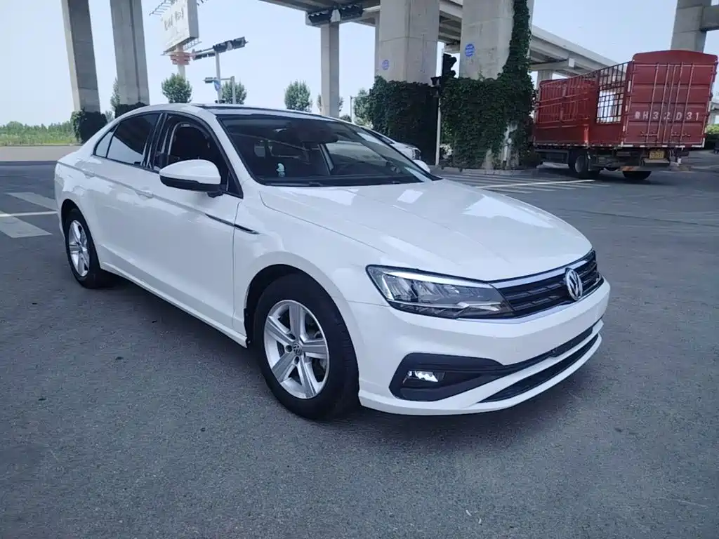 Volkswagen Lamando 2019 230TSI DSG VI