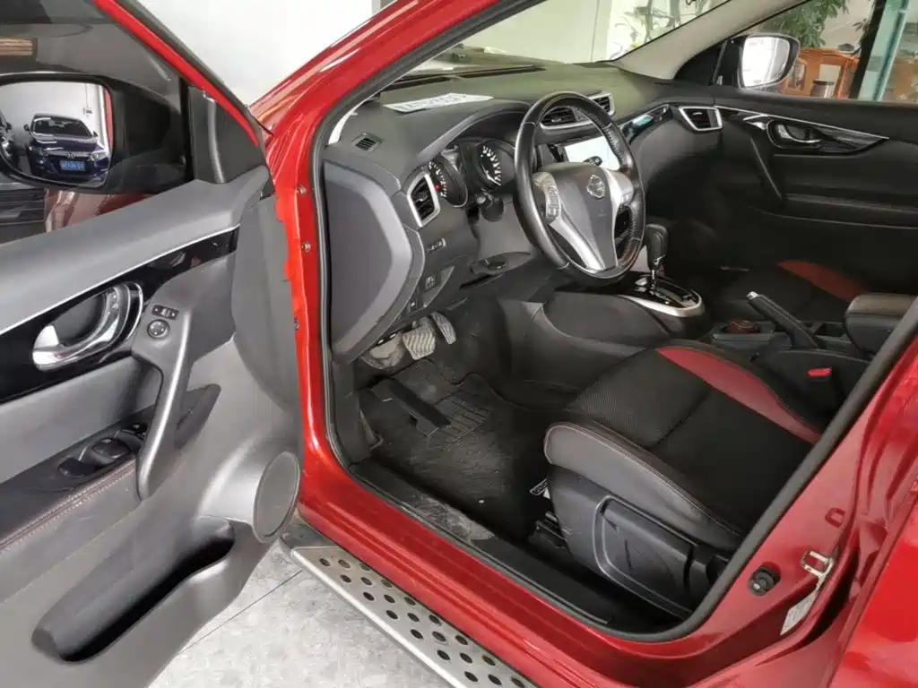 Nissan Qashqai — миниатюра 16