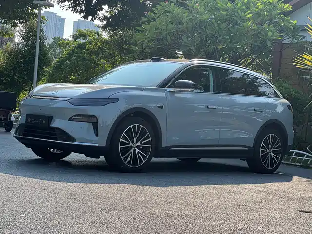 ZERO-RUNNING CAR ZERO RUN C11 2025