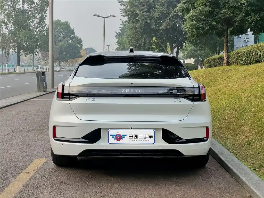 ZEEKR EXTREME KRYPTON 001