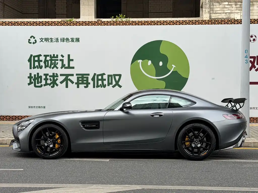 MERCEDES-BENZ AMG GT