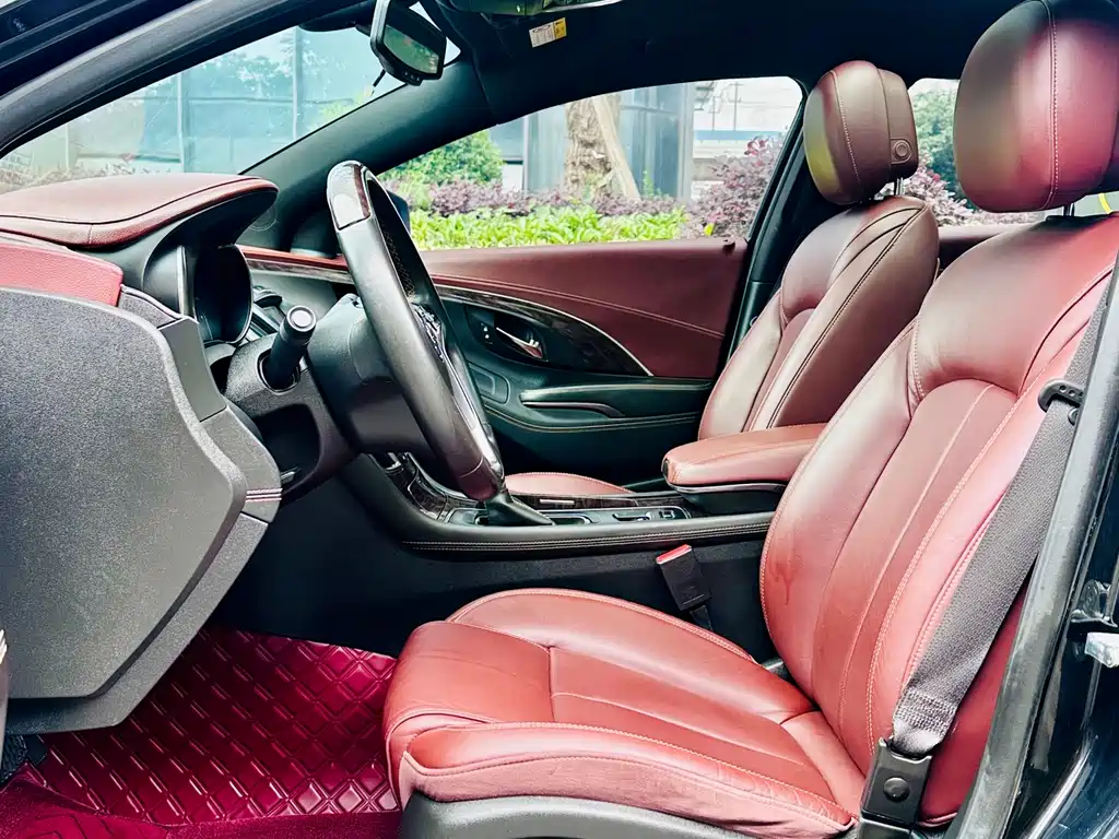 Buick LaCrosse 2013 2.4L SIDI Luxury Comfort