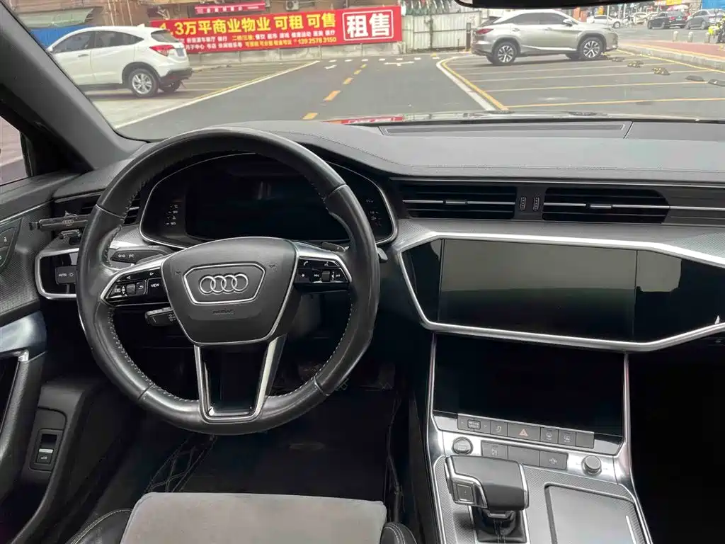 Audi A6L 2021 Silver/gray из Китая