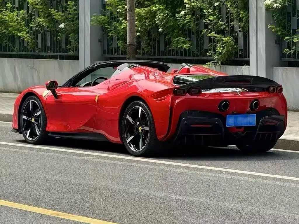 FERRARI SF90