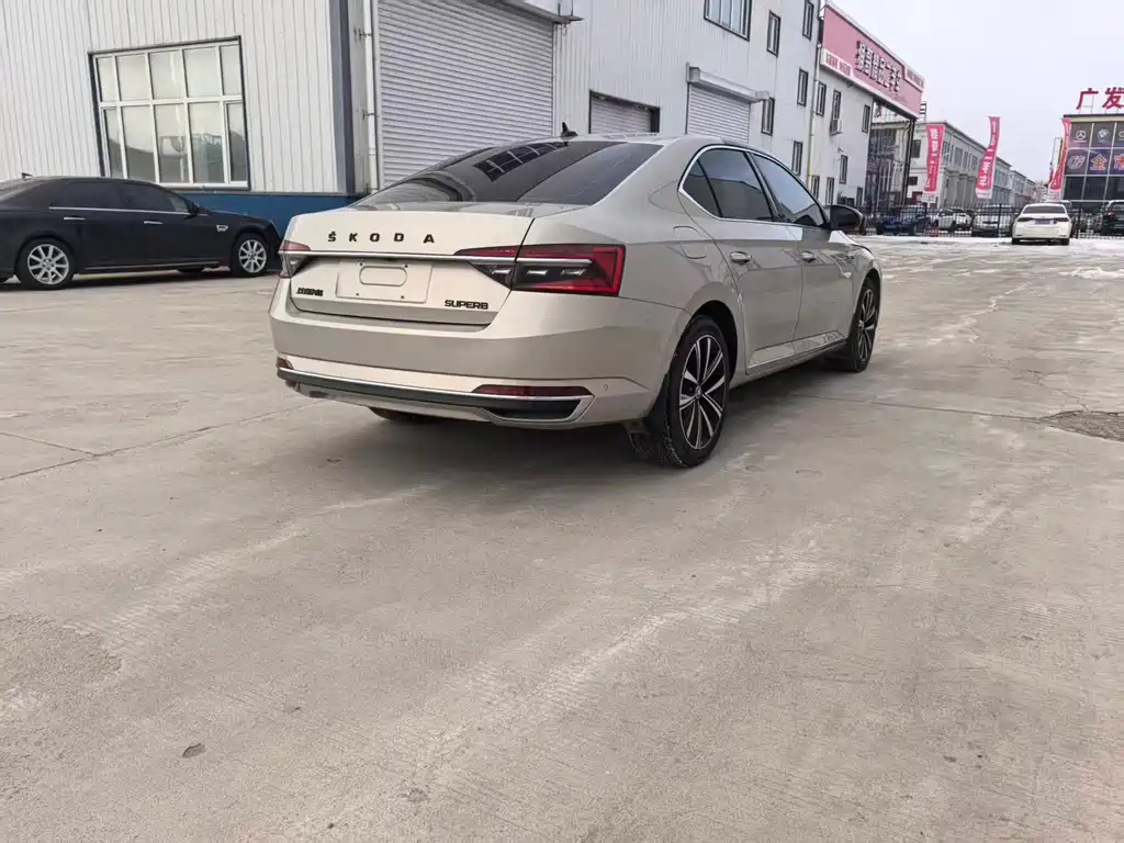 Skoda Superb 2023 TSI280 DSG Premium