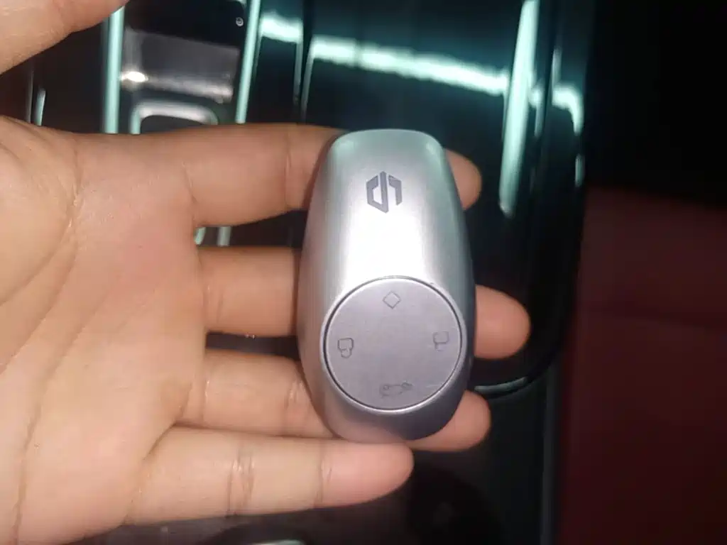 Leapmotor Leapmotor S01 — миниатюра 9