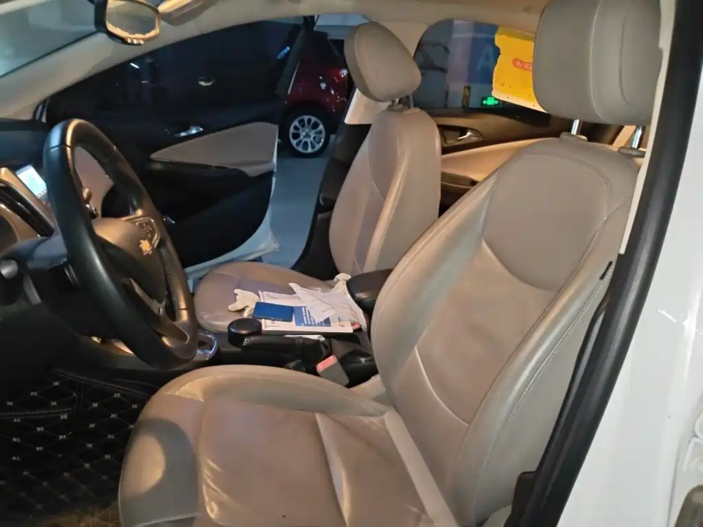 Chevrolet Cruze — миниатюра 16